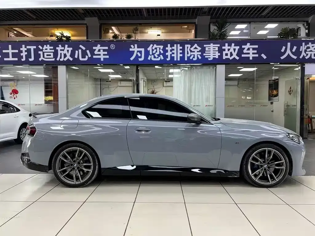 BMW M240i — фото 10