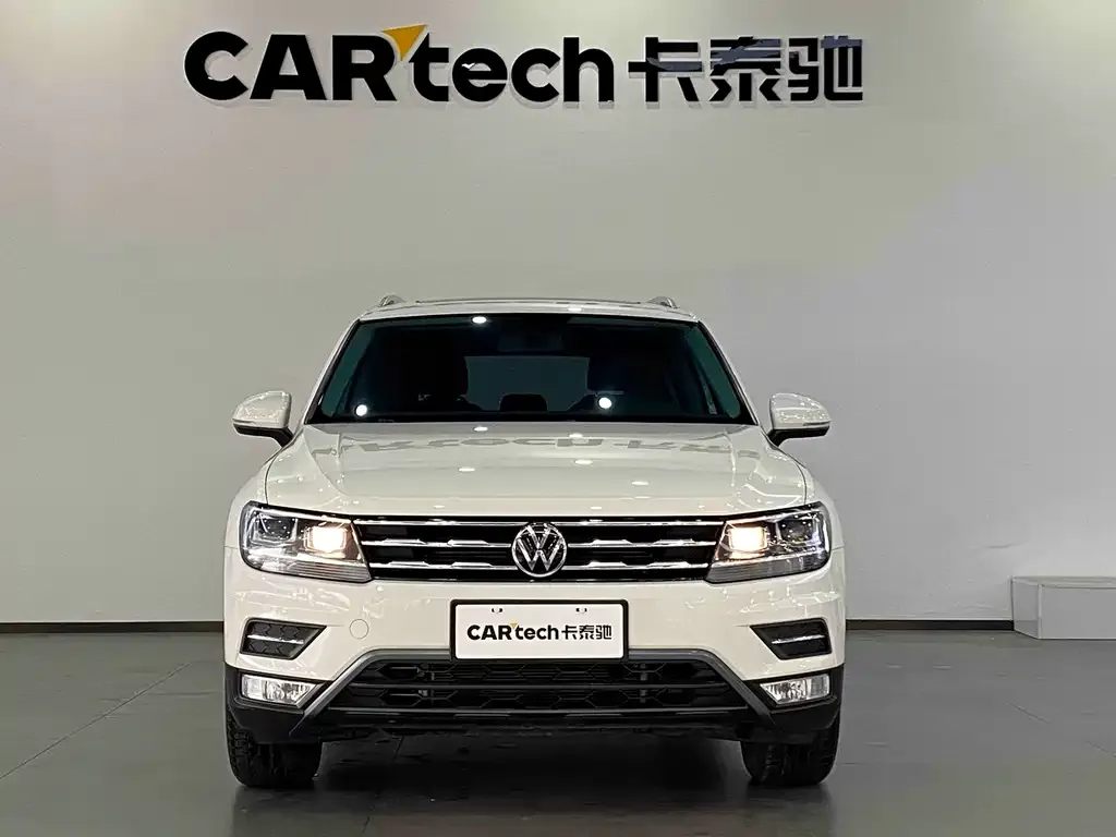 Volkswagen Tiguan L — фото 2