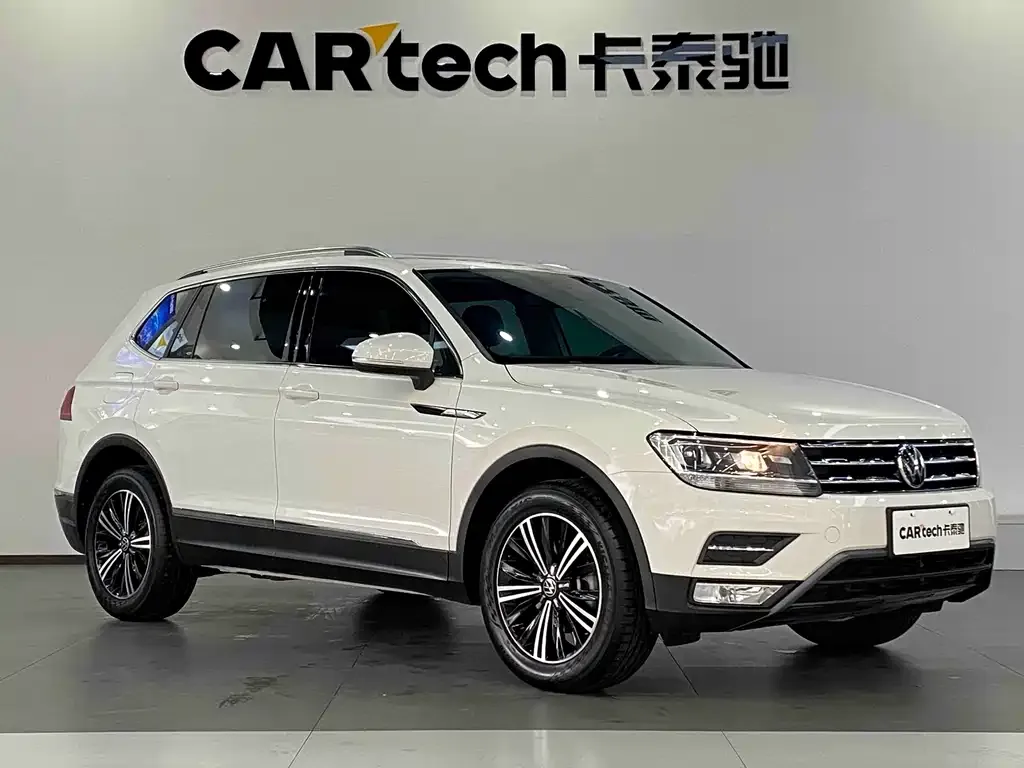 Volkswagen Tiguan L — фото 4