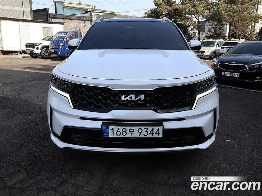 Kia Sorento — фото 1