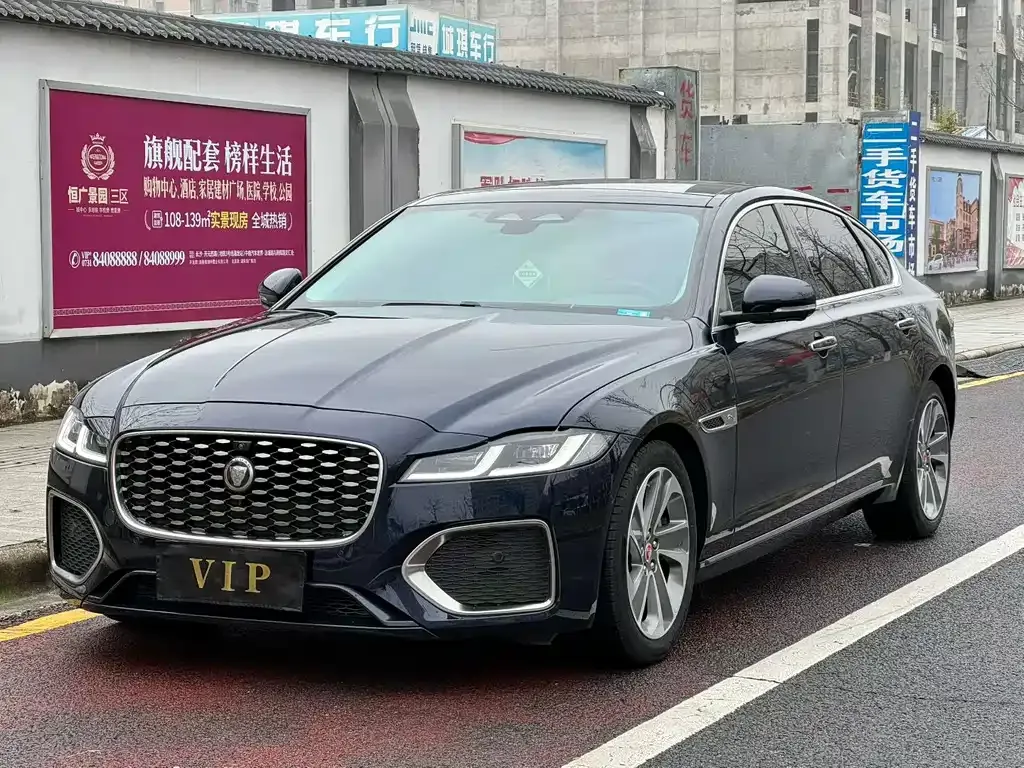 Jaguar XFL — фото 1