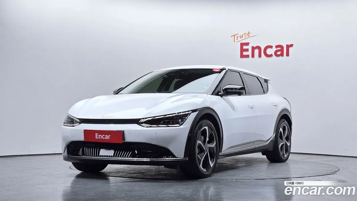 Kia EV6 — фото 1