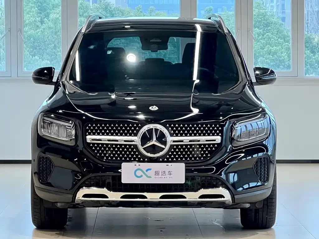 Mercedes-Benz GLB — фото 10