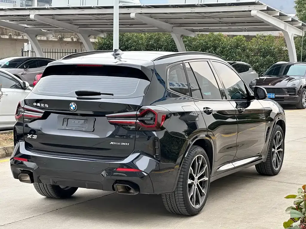 BMW X3 — фото 10