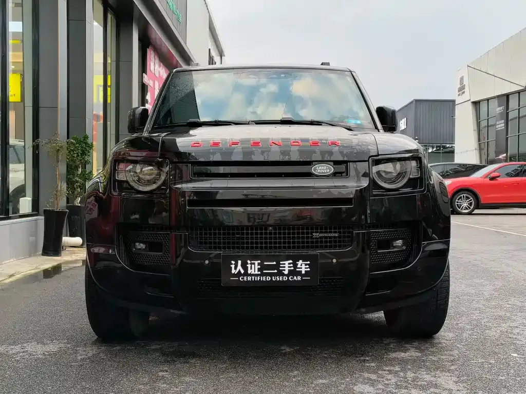 Land Rover Defender — фото 10