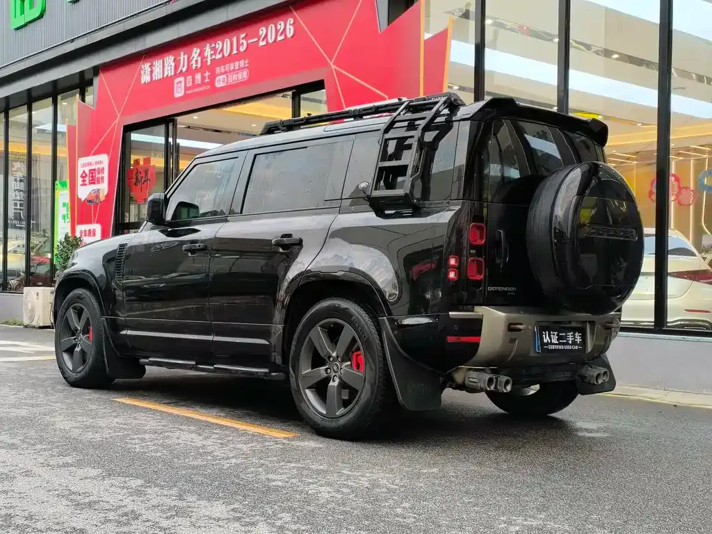 Land Rover Defender — фото 6