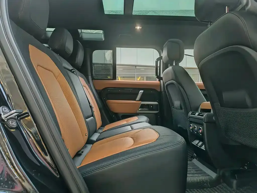 Land Rover Defender — фото 4