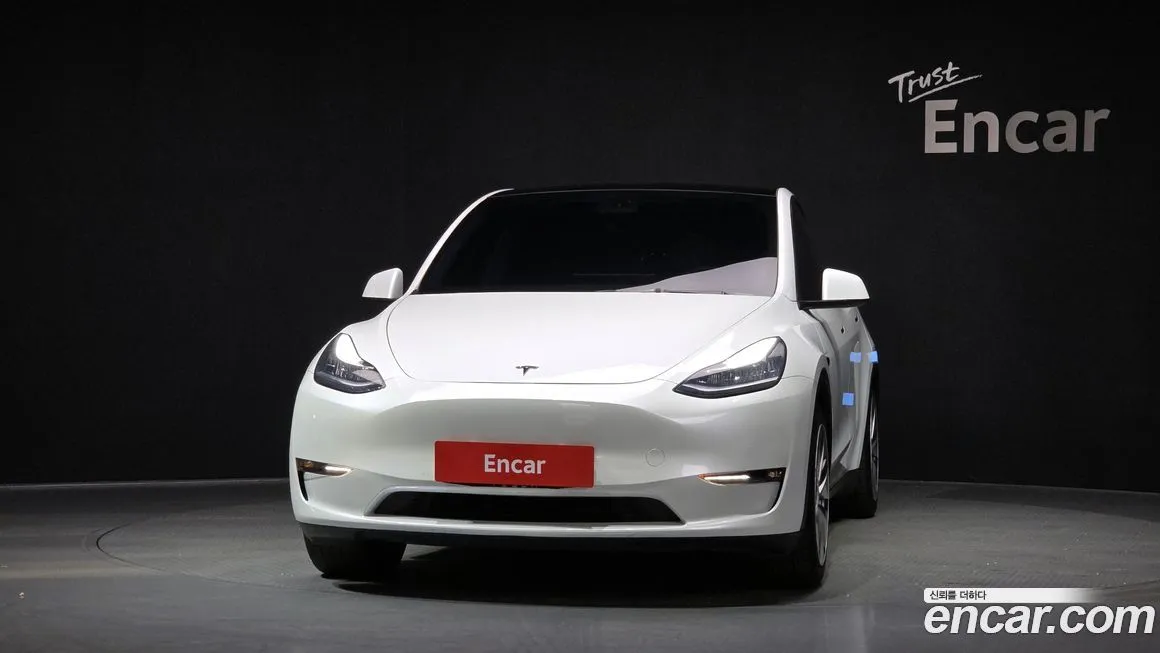 Tesla Model Y — фото 4