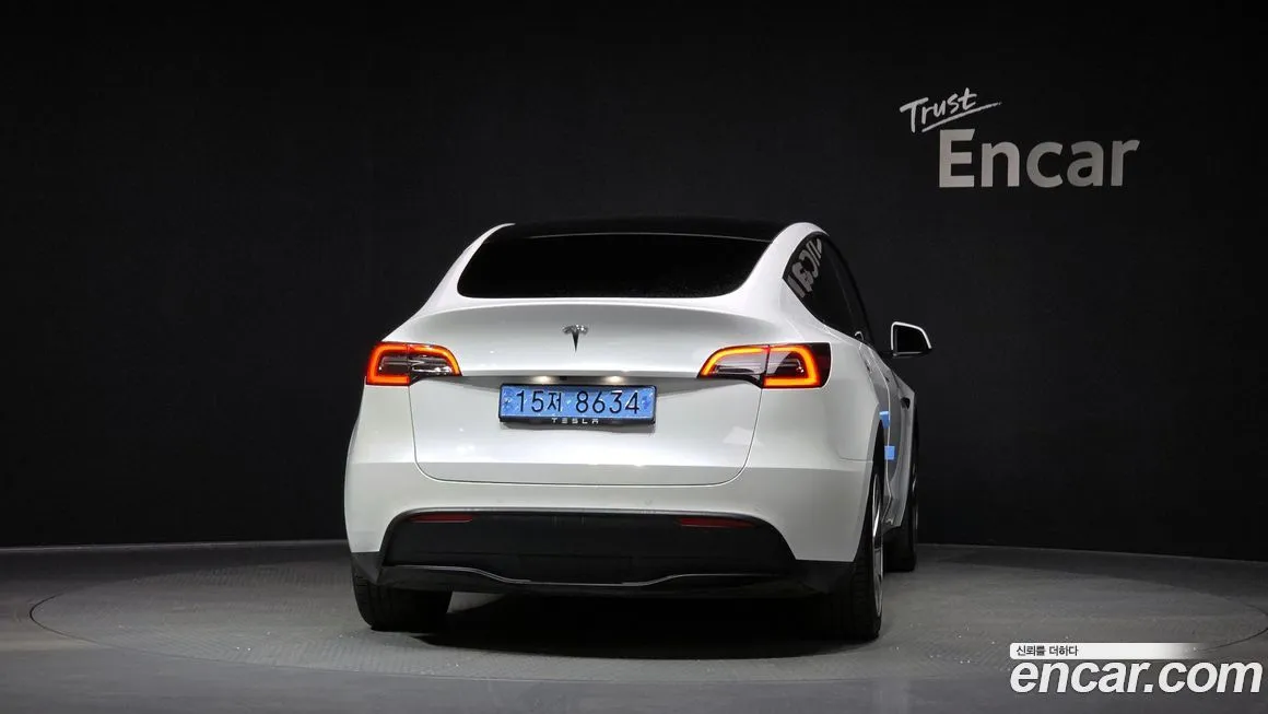 Tesla Model Y — фото 3