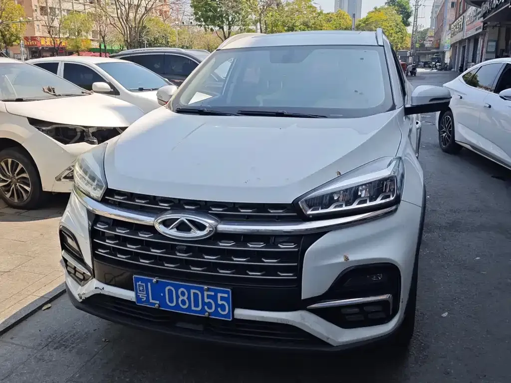 Chery Tiggo 8 — фото 1