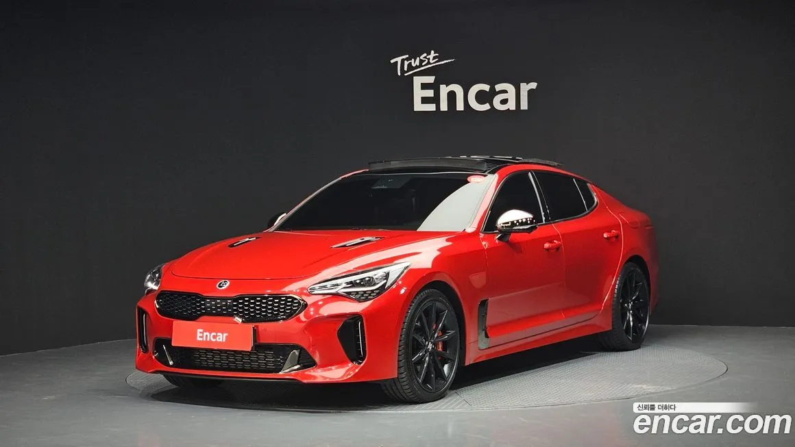 Kia Stinger — фото 1