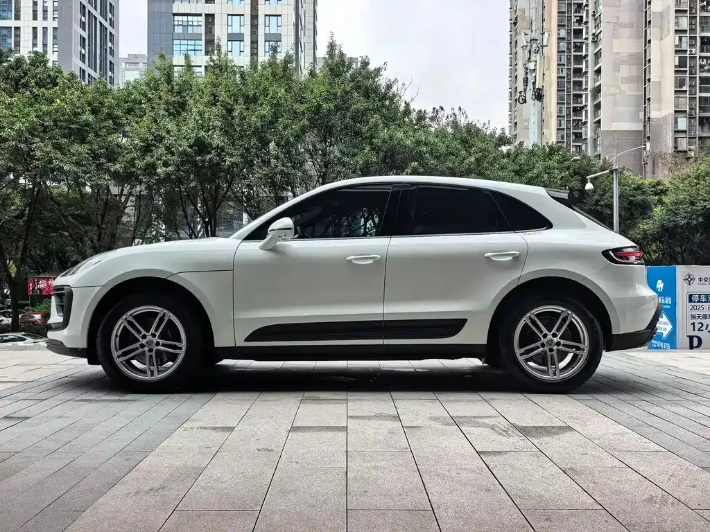 Porsche Macan — фото 10