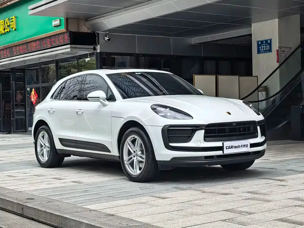 Porsche Macan — фото 9