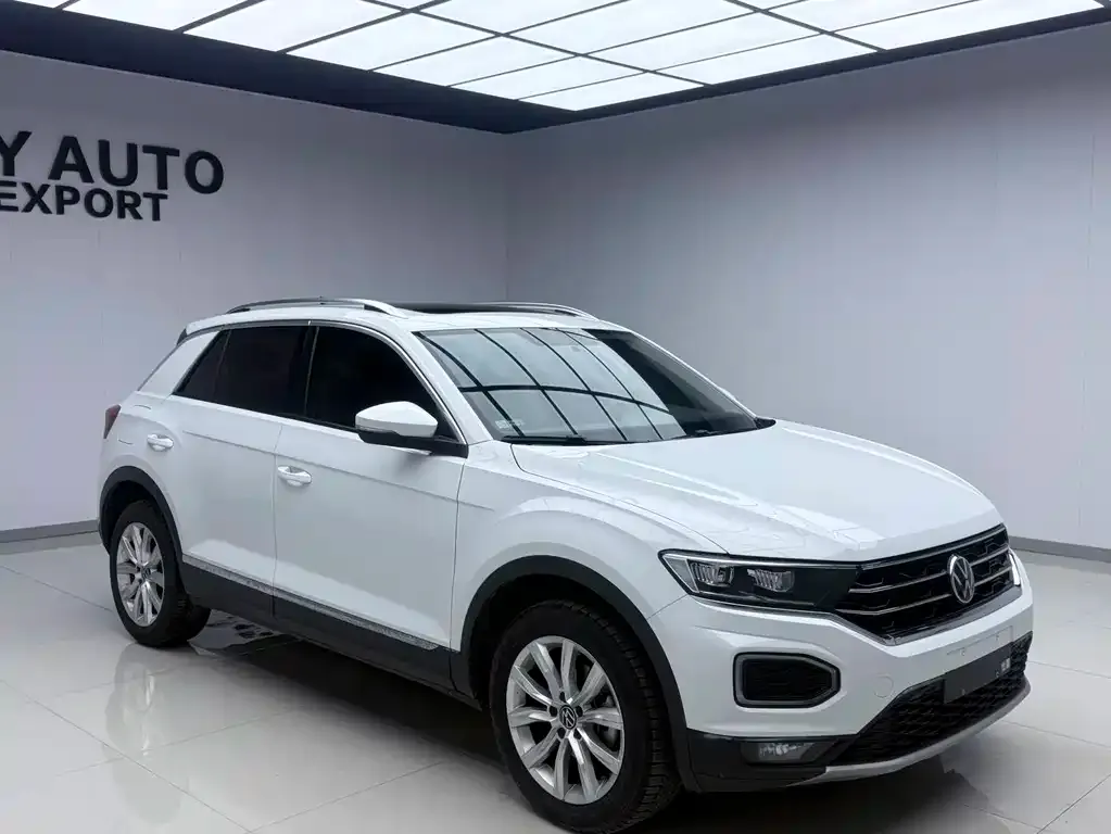 Volkswagen T-Roc — фото 6