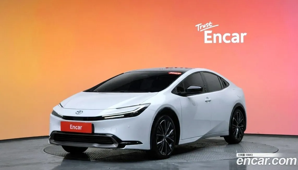 Toyota Prius — фото 1
