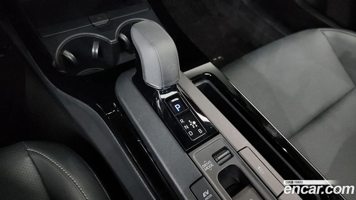 Toyota Prius — фото 8
