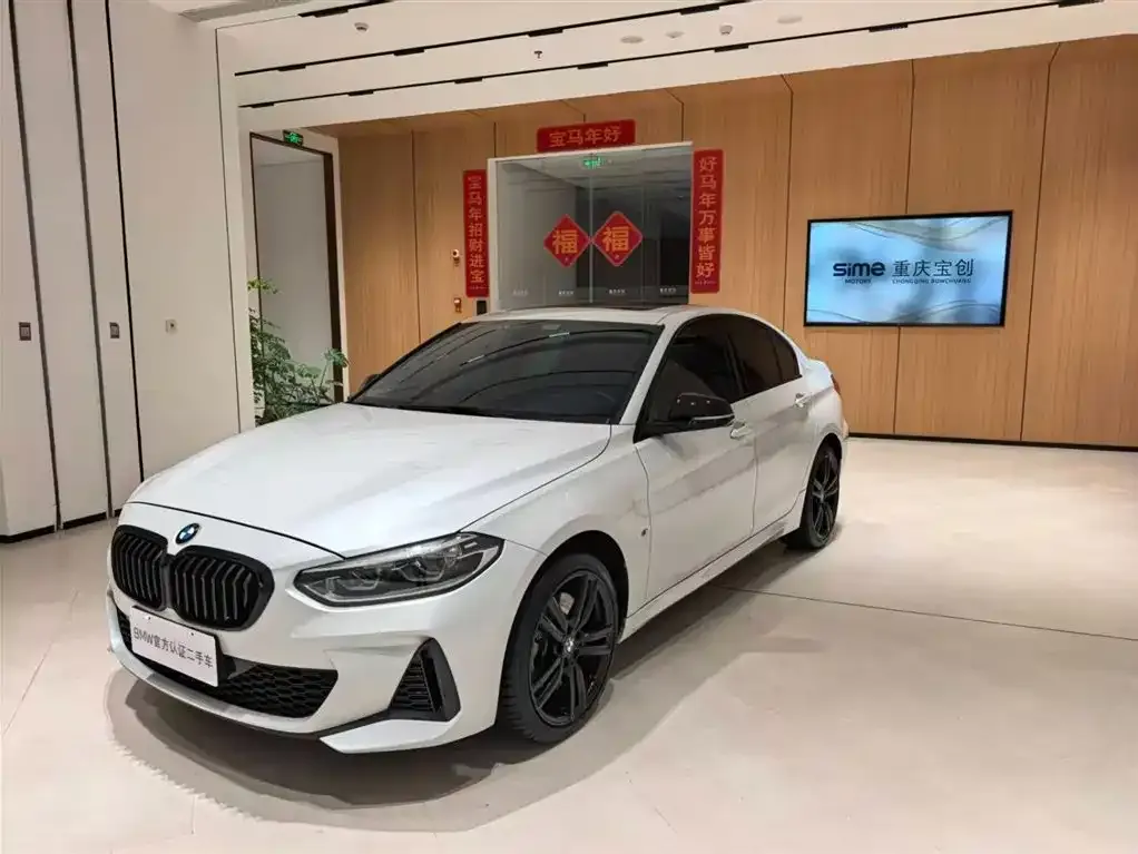 BMW 1 Series — фото 1