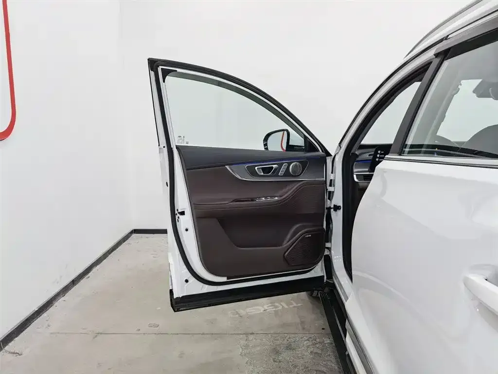 Chery Tiggo 8 PRO — фото 8