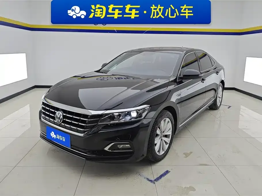 Volkswagen Passat — фото 1