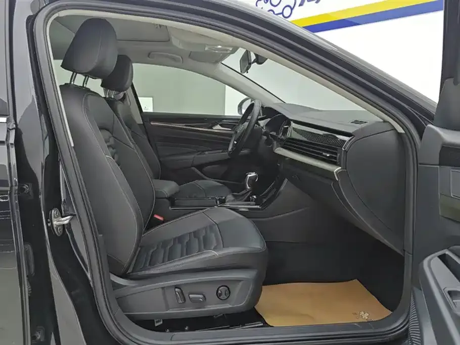 Volkswagen Passat — фото 8