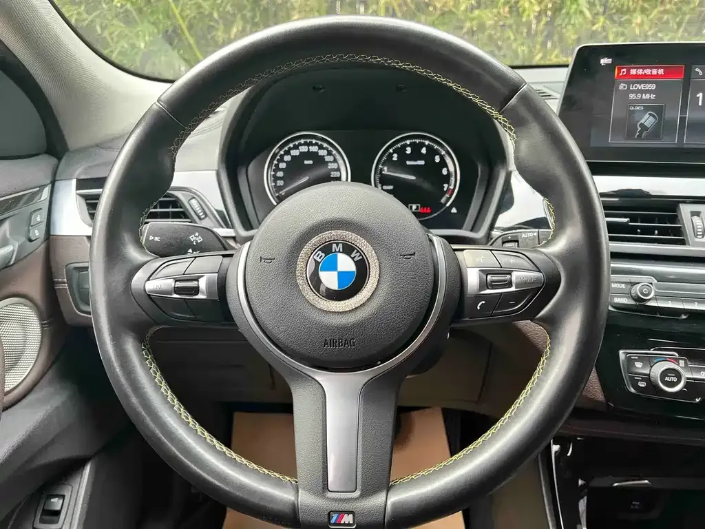 BMW X2 — фото 8