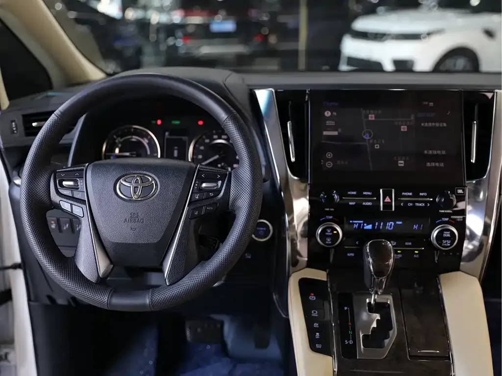 Toyota Vellfire — фото 7