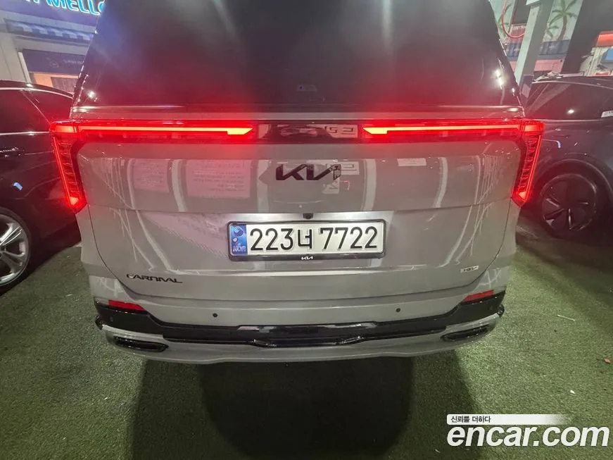 Kia Carnival — фото 4