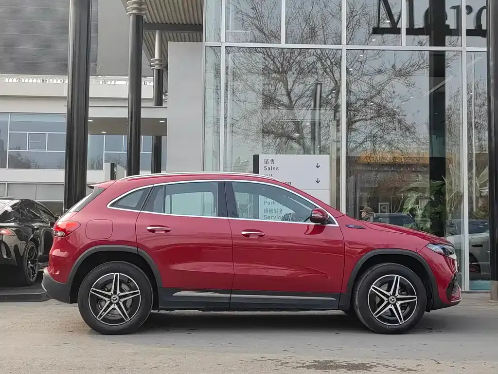 Mercedes-Benz EQA — фото 10
