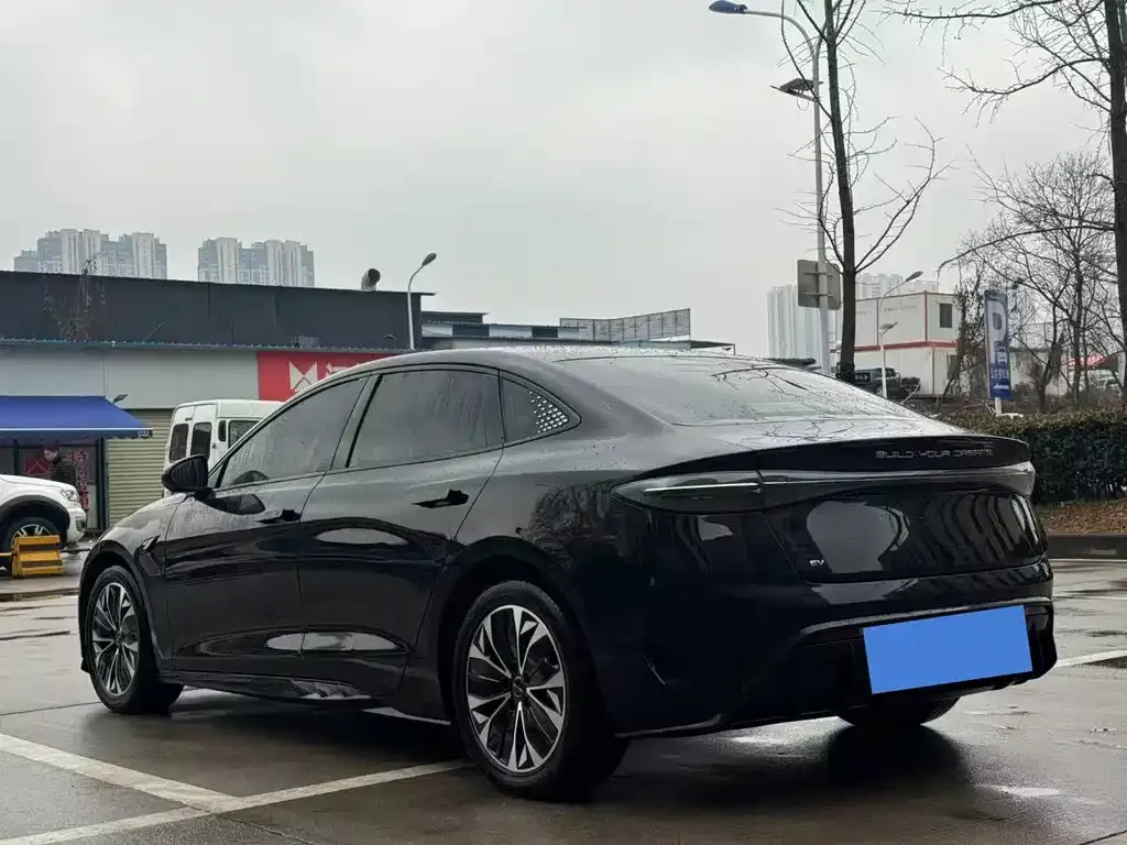 BYD Seal — фото 3