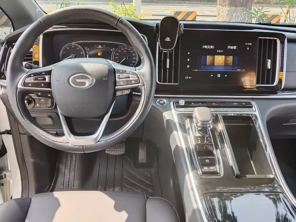 GAC Motor Trumpchi M8 — фото 8