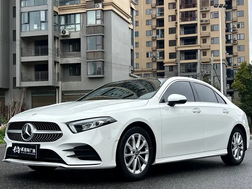 Mercedes-Benz A-Class — фото 1