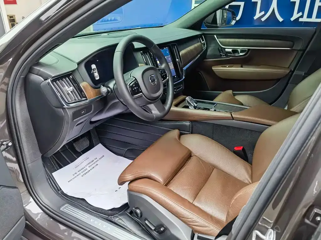 Volvo S90 — фото 6