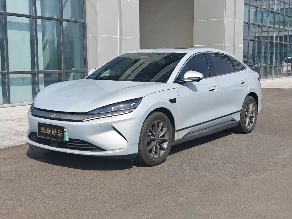 BYD Qin L — фото 1