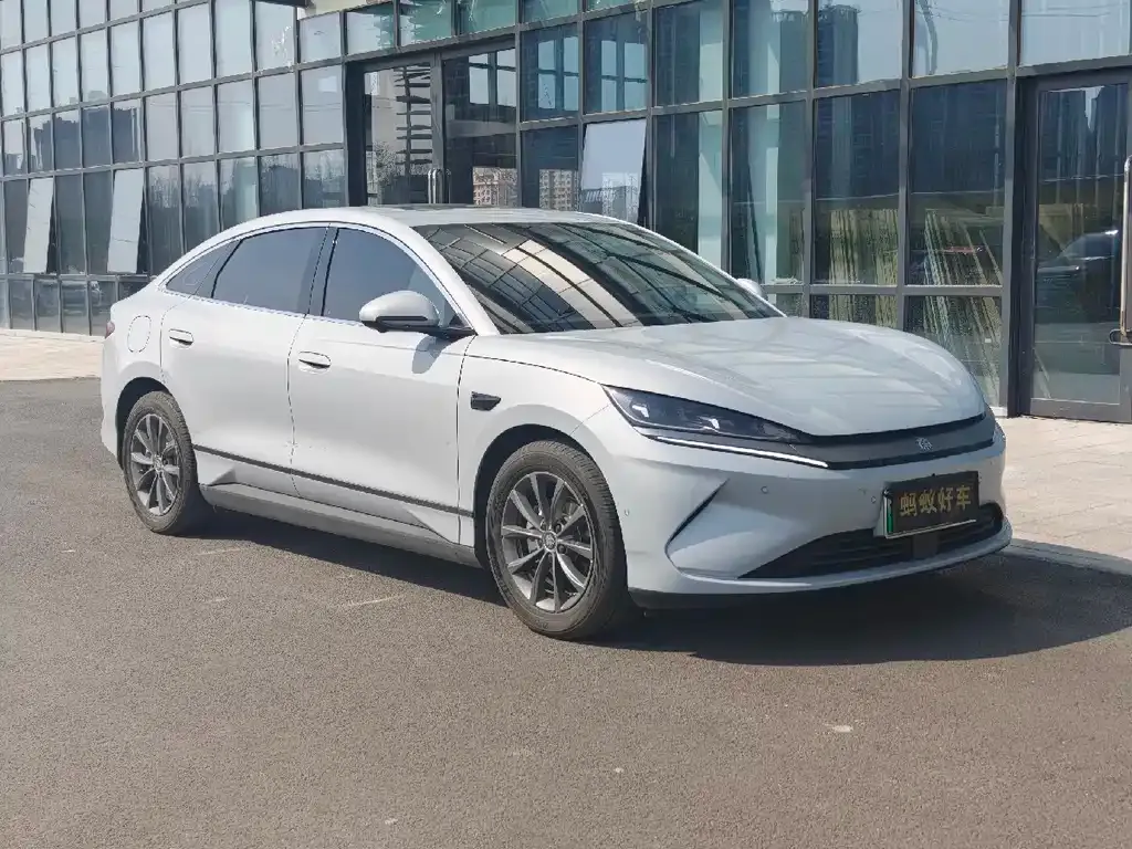 BYD Qin L — фото 4