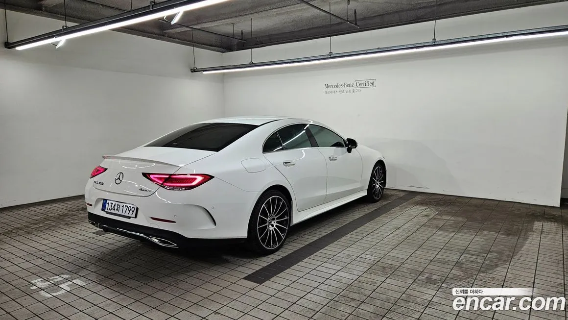 Mercedes-Benz CLS-Class — фото 10