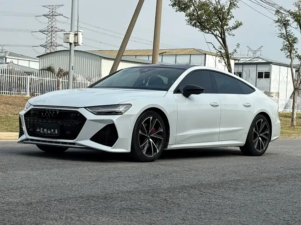 Audi A7 — фото 1