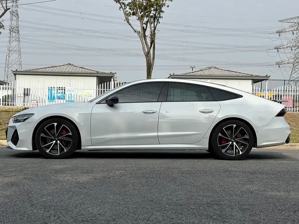 Audi A7 — фото 7