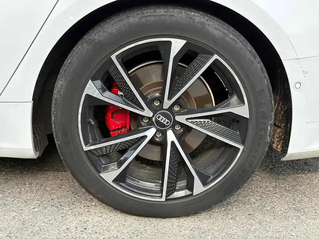Audi A7 — фото 10