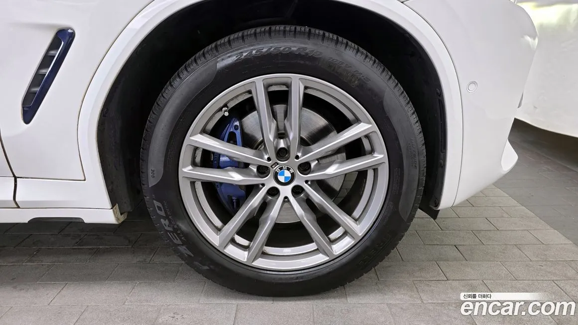 BMW X4 — фото 10