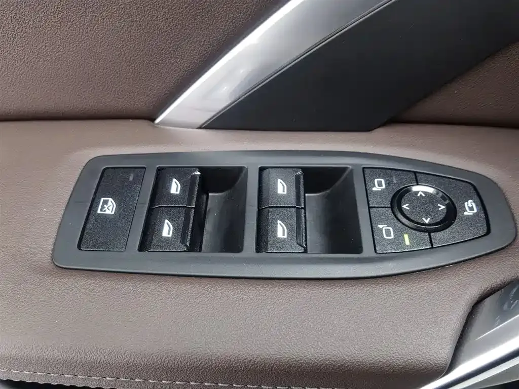 BMW X2 (Import) — фото 9