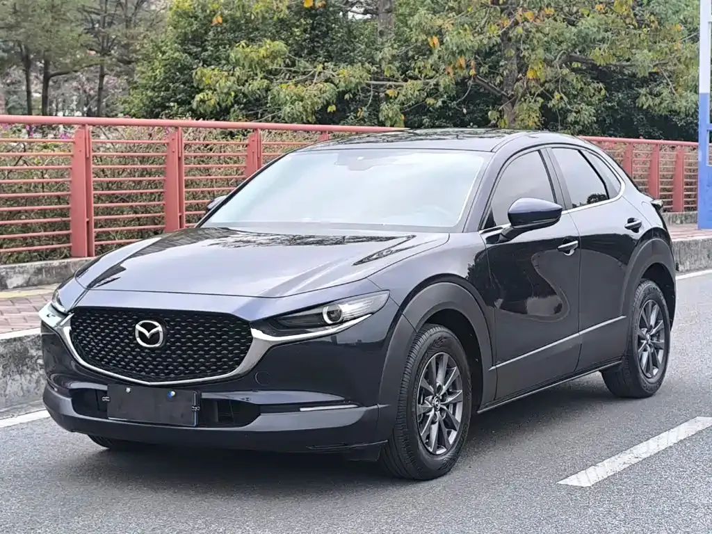 Mazda CX-30 — фото 1