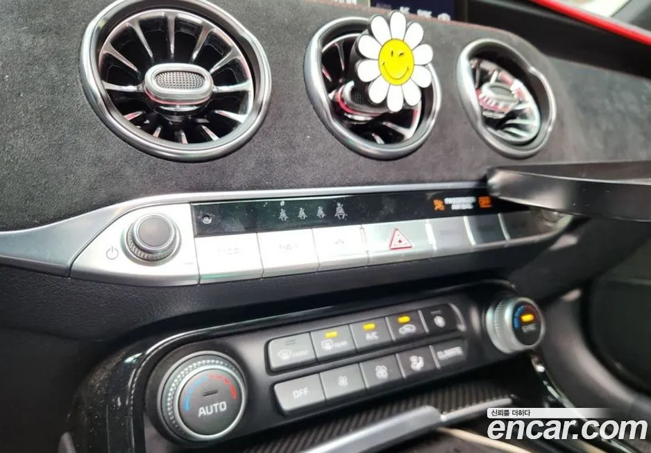 Kia Stinger — фото 10