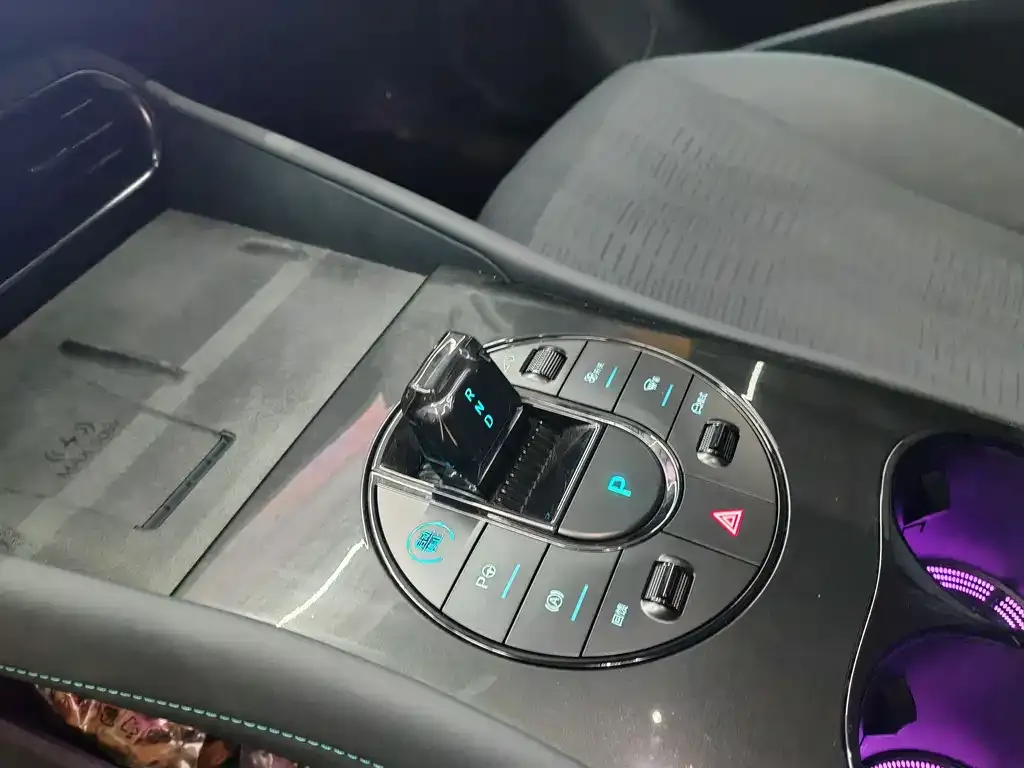 BYD Seal 06GT — фото 8