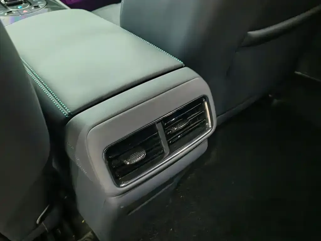 BYD Seal 06GT — фото 3