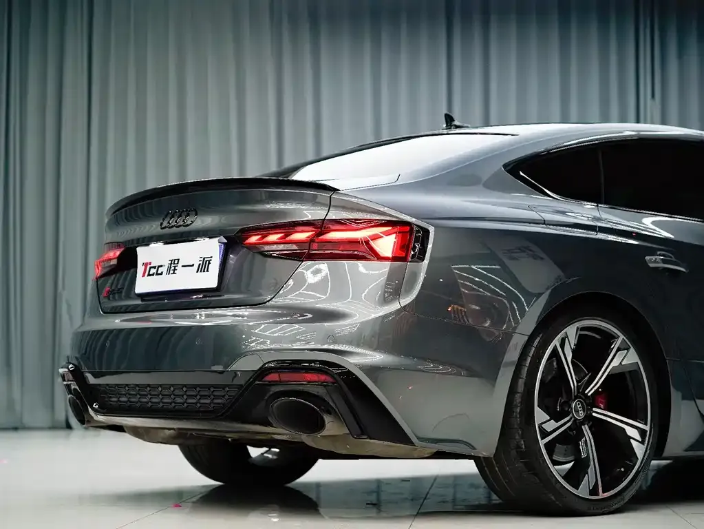 Audi RS 5 — фото 7