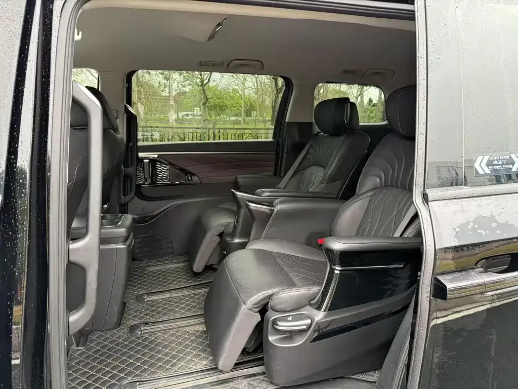 GAC Motor Trumpchi E9 — фото 3