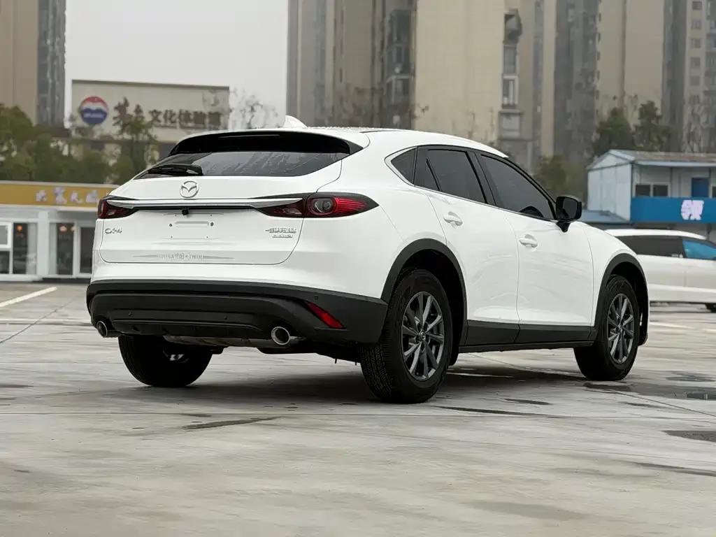 Mazda CX-4 — фото 9
