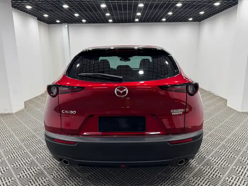 Mazda CX-30 — фото 8