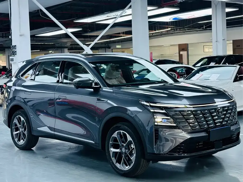 Changan CS75 PLUS — фото 7