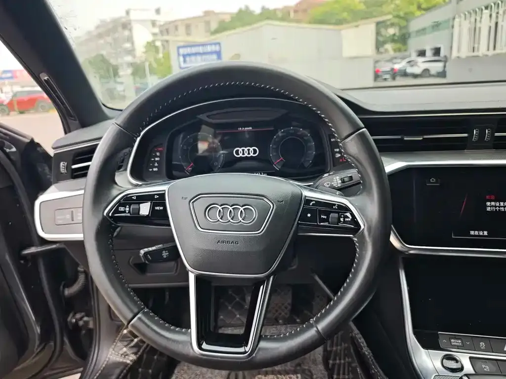 Audi A6L — фото 4